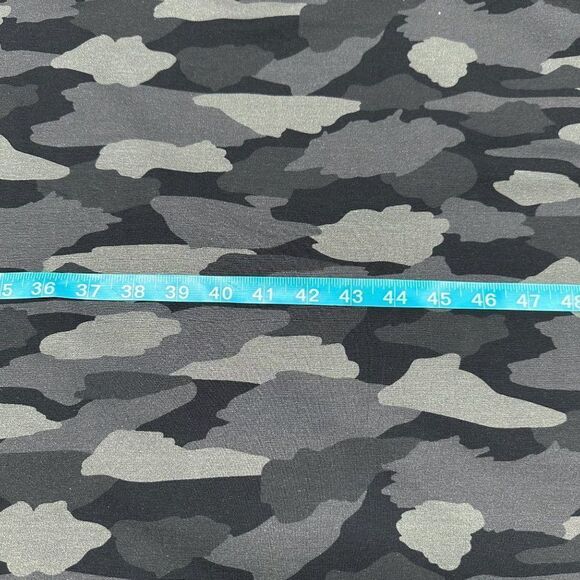 1 Yard Trainers French Terry Knit Camo Print Stretch Fabric Robert Kaufman - Picture 8 of 8